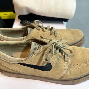 Nike SB Zoom Stefan Janoski Khaki/Black-Gum Light Brown